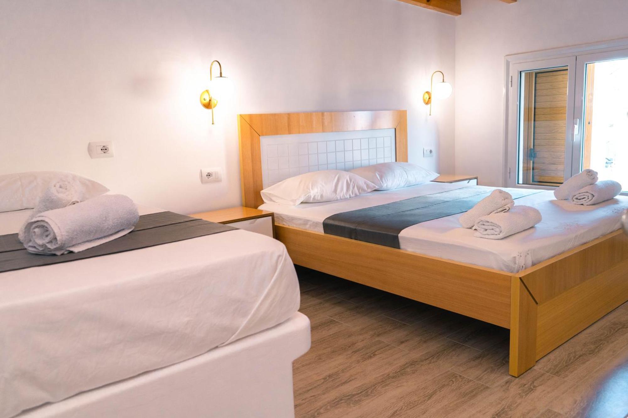 Vila Anxhelo Vlorë Exteriör bild