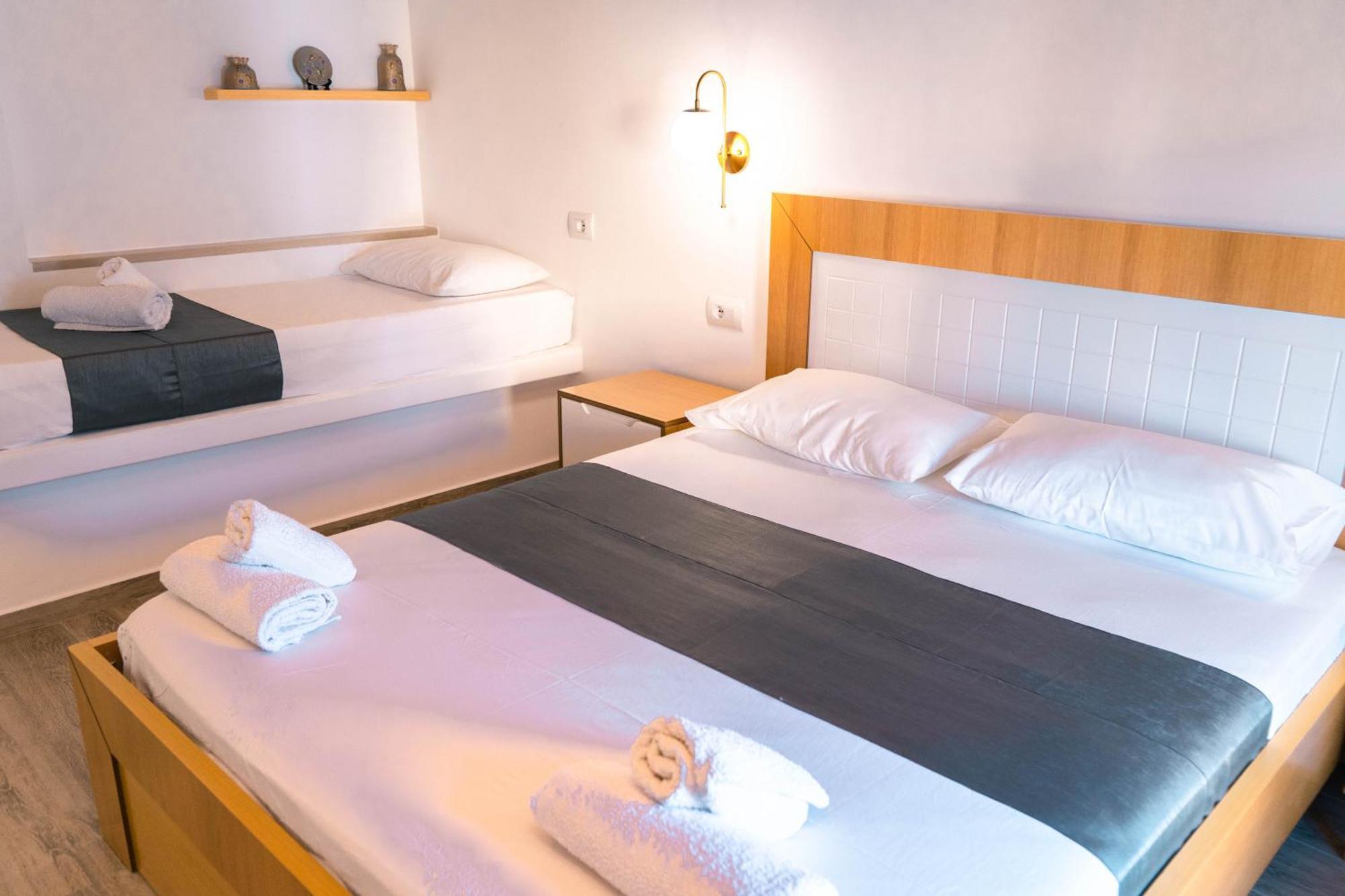 Vila Anxhelo Vlorë Exteriör bild