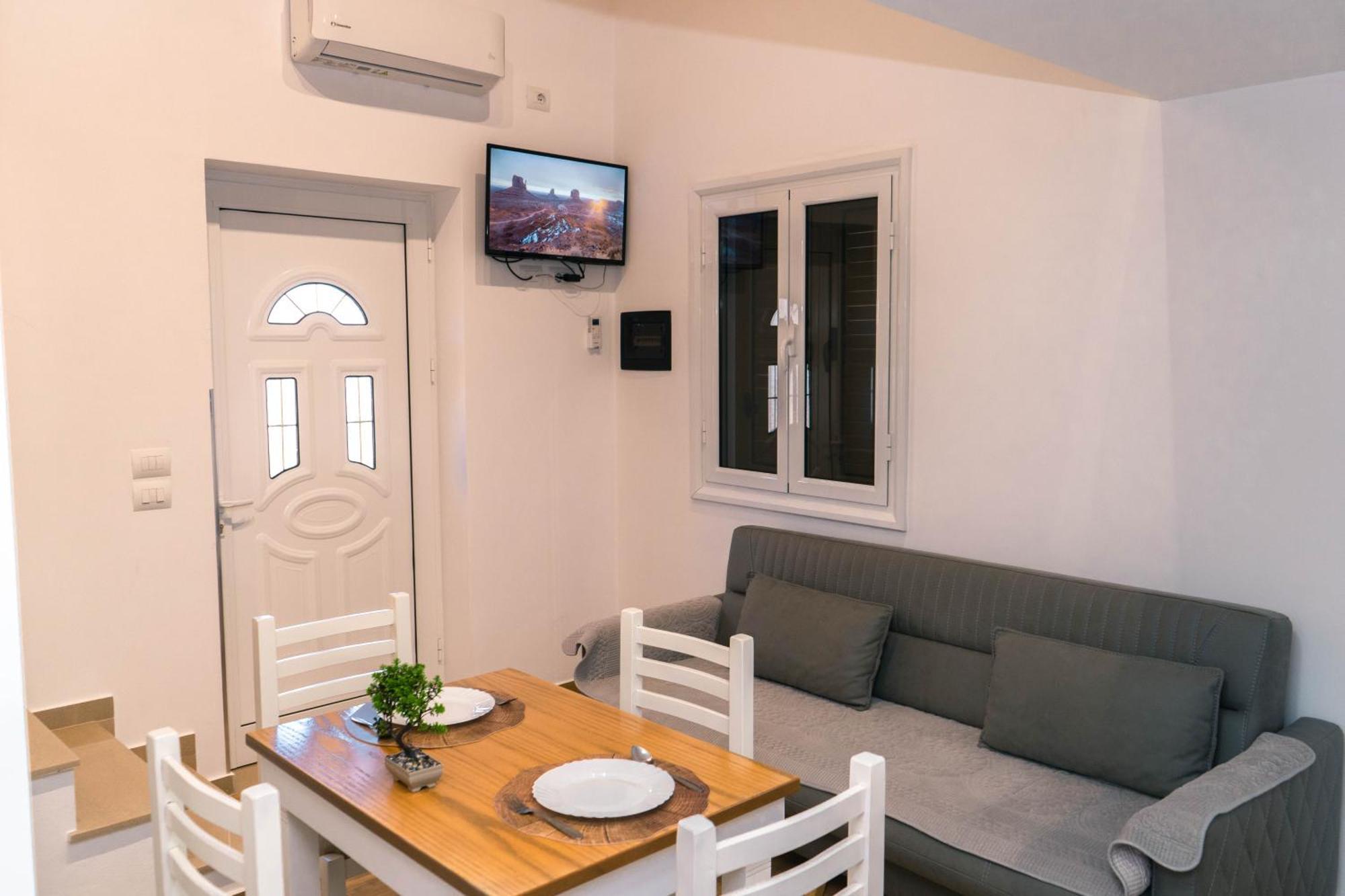 Vila Anxhelo Vlorë Exteriör bild