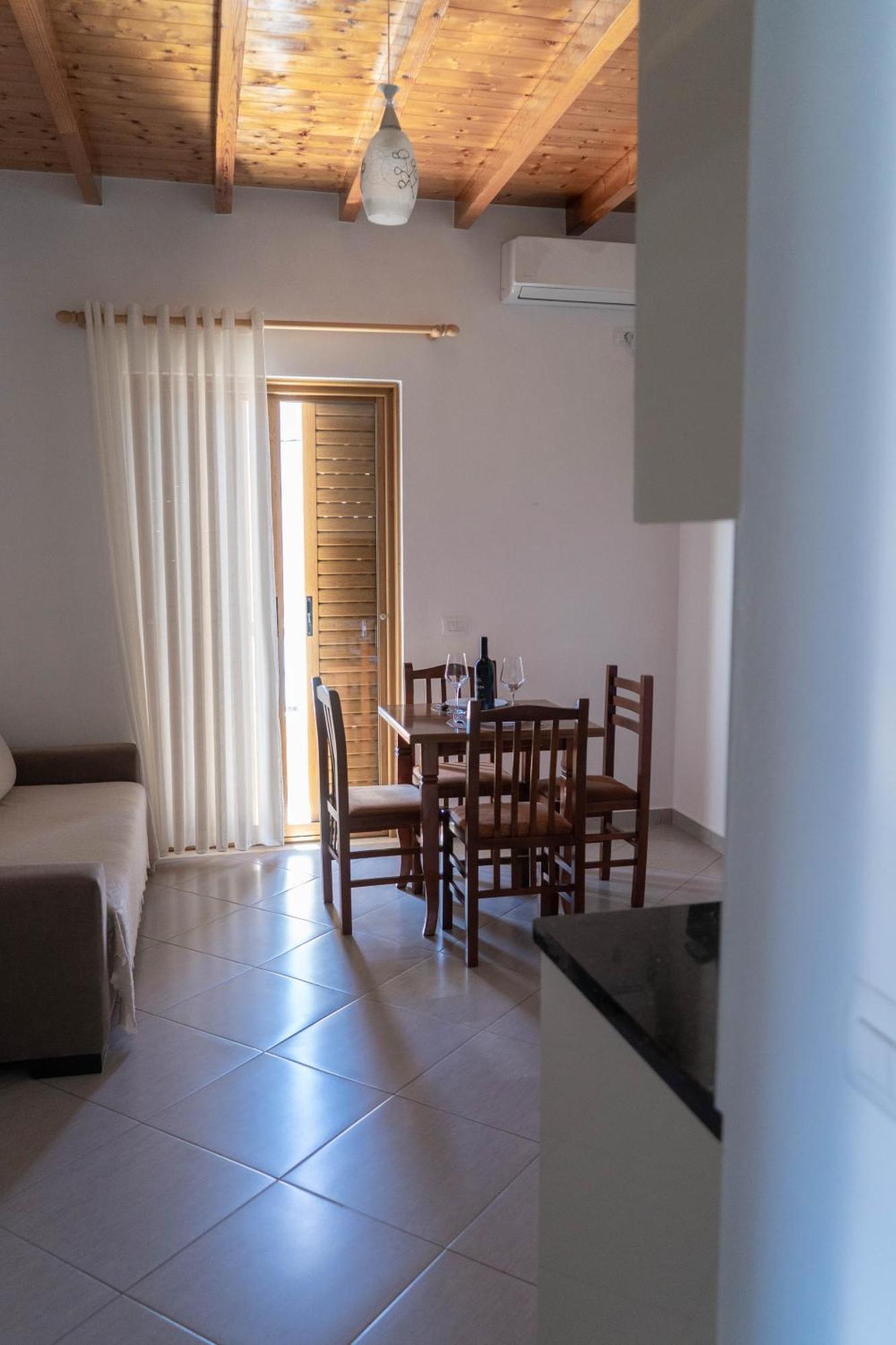 Vila Anxhelo Vlorë Exteriör bild
